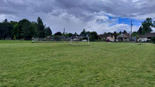 Scott K-5 School Field - Practice in Portland 3