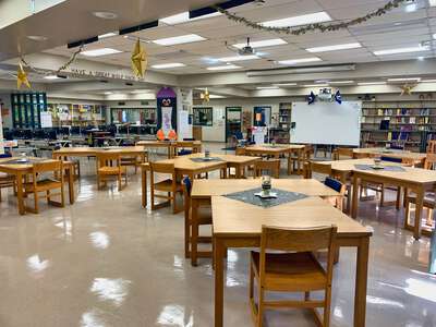 Burnett Middle School (0631) Library in Seffner