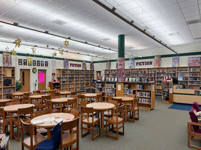Hanahan Middle School Media Center in Hanahan