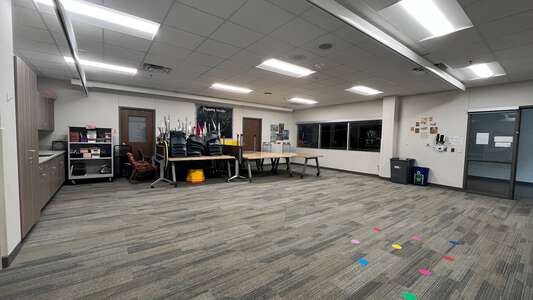 Room E104 - Classroom - CRE