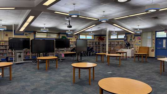 S.P. Livingston Elementary School Library (3 hr min) in Jacksonville