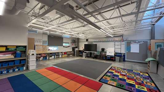 Lakeland Elementary School Classroom Standard in Auburn