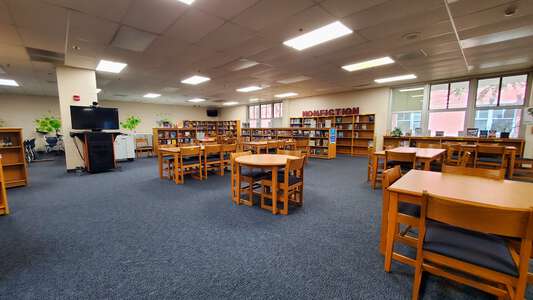 Alcorn Middle School Media Center in Columbia