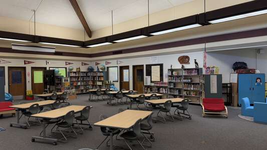 Parklane Elementary School Library in Stockton 4