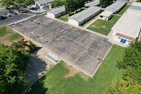 Homan Elementary School Outdoor Basketball Courts in Fresno