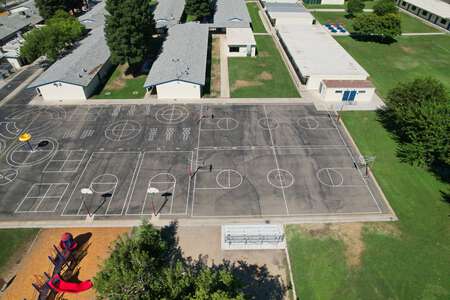 Homan Elementary School Outdoor Basketball Courts in Fresno