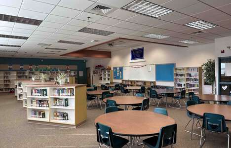 Owyhee Elementary School Library in Nampa