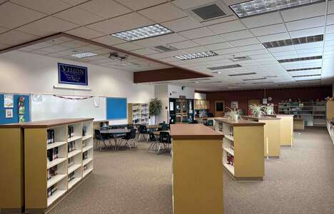 Owyhee Elementary School Library in Nampa