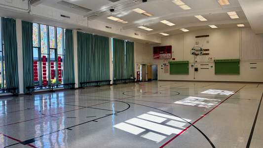 Dartmouth Middle School Cafeteria in San Jose