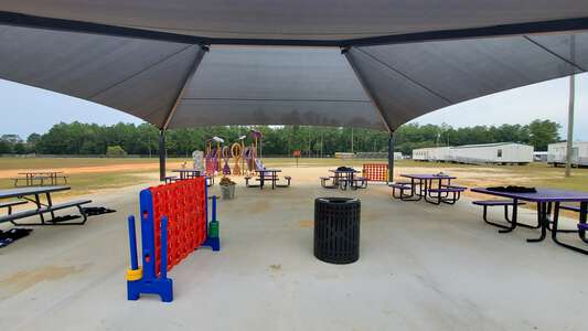 Lipscomb Elementary School Covered Picnic Area in Pensacola