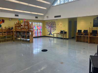 Florida City Elementary School Library in Florida City 3