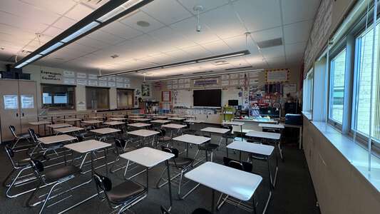 Kirkland Middle School Classroom Standard in Kirkland