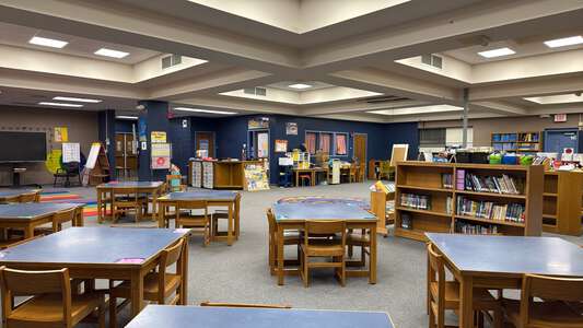Caldwell Elementary School Library in Wichita 2