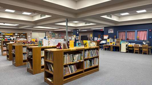 Caldwell Elementary School Library in Wichita 3
