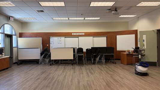 Woodbury Elementary School Room 28 - Music Classroom in Irvine 2