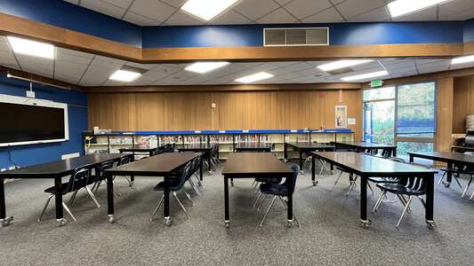 Evergreen Middle School Library in Redmond