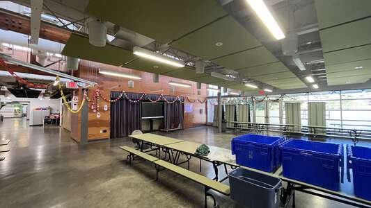 Sunnycrest Elementary School Cafeteria in Kent