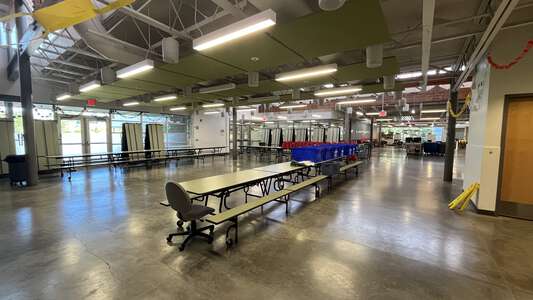 Sunnycrest Elementary School Cafeteria in Kent