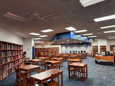 Hanahan High School Media Center in Hanahan