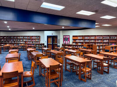 Hanahan High School Media Center in Hanahan