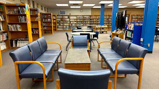 Pleasant Valley Middle School Library in Wichita 5