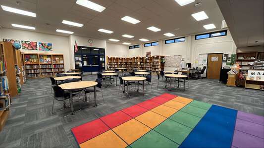 Kelly Liberal Arts Elementary School Library in Wichita 3