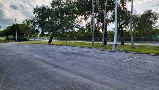 Stirling Elementary School Parking Lot - South in Hollywood