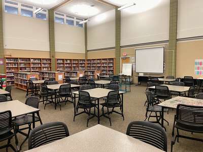 Spokane Garry Middle School Library in Spokane