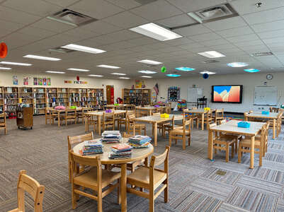 Shannondale Elementary School Library in Knoxville