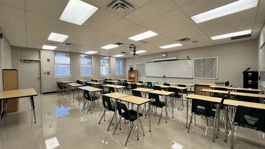 Sunlake High School Classroom Standard in Land O' Lakes 4