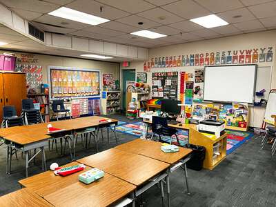Tomiyasu - Bill Y. Elementary School Classroom Standard in Las Vegas