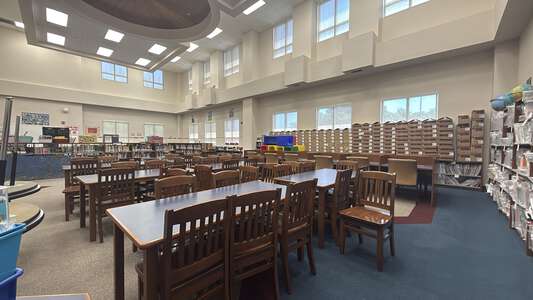 Terrytown Elementary School Library in Terrytown 2