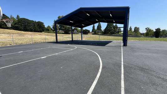 Yujin Gakuen Japanese Immersion Outdoor Basketball Courts in Eugene