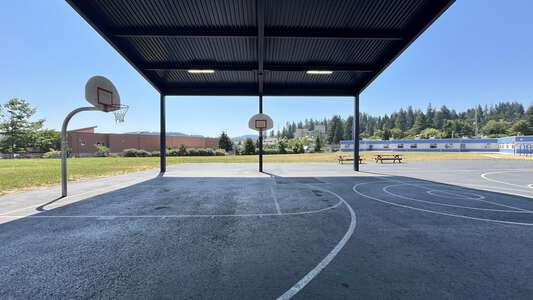 Yujin Gakuen Japanese Immersion Outdoor Basketball Courts in Eugene