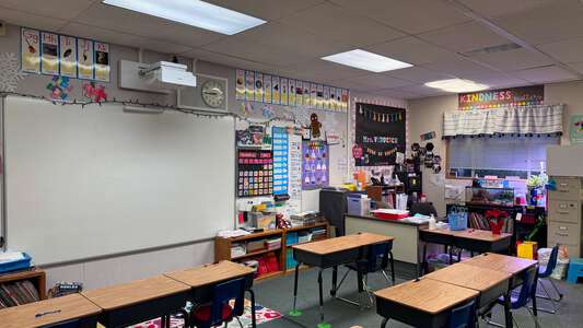 Stone Lake Elementary School Classroom Standard in Elk Grove