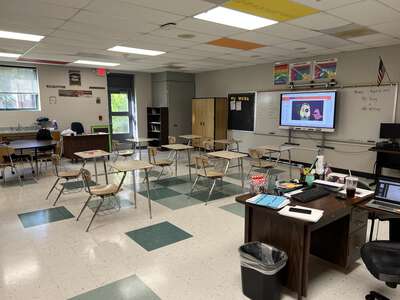 Southeast Middle School Classroom Standard in Hopkins
