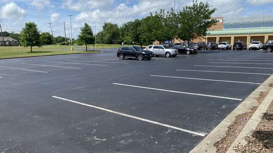 Bristow Elementary School Parking Lot - Front in Bowling Green