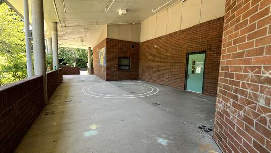Elizabeth Blackwell Elementary School Outdoor Basketball Courts in Sammamish