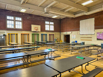 Rose City Park K-5 School Cafeteria in Portland 2