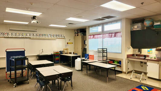 Cottonwood Creek Elementary School Classroom Standard in Visalia