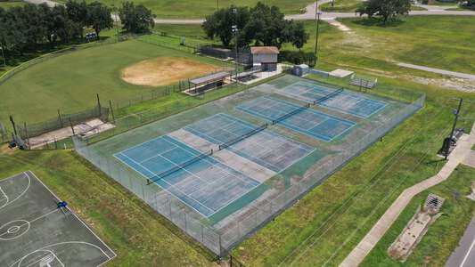 Pasco High School Tennis Courts in Dade City 4