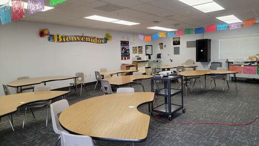 Ada W. Harris Elementary School Classroom Standard in Cardiff by the Sea