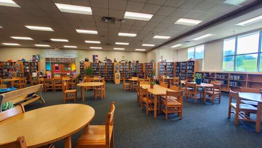 West Valley Middle School Library in Knoxville 4