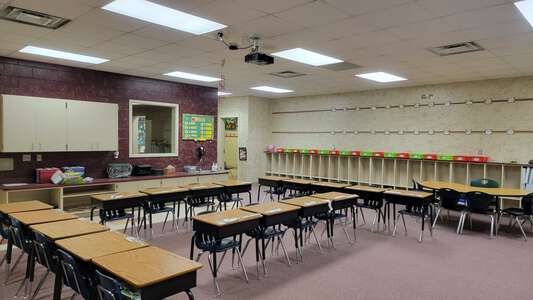 Lakeside Elementary School Classroom Standard in Orange Park