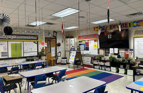 J.C. Austin Elementary School Classroom Standard in Mesquite