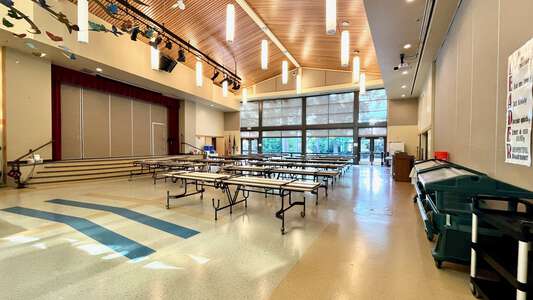 Robert Frost Elementary School Commons (Cafeteria) in Kirkland 2