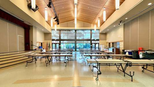 Commons (Cafeteria)