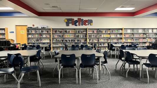 Veterans Elementary School Library in Wesley Chapel