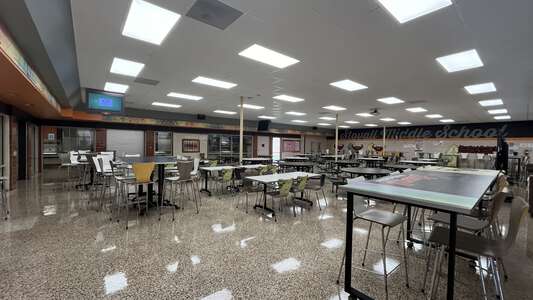Stovall Middle School Cafeteria (D121) in Houston