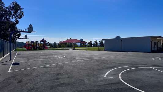 Rice Canyon Elementary School Outdoor Basketball Courts in Lake Elsinore
